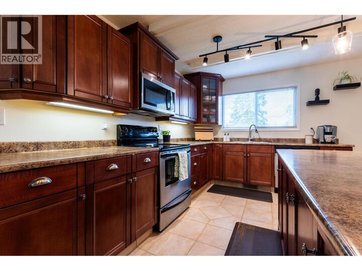 Property Photo: 1625 Gillett Street BC V2M 2V5
