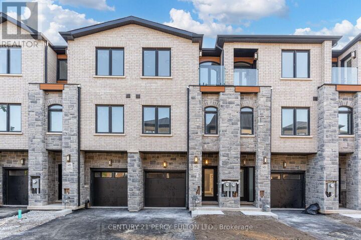 Property Photo: 6636 Clock Court 9 ON L5W 1N2