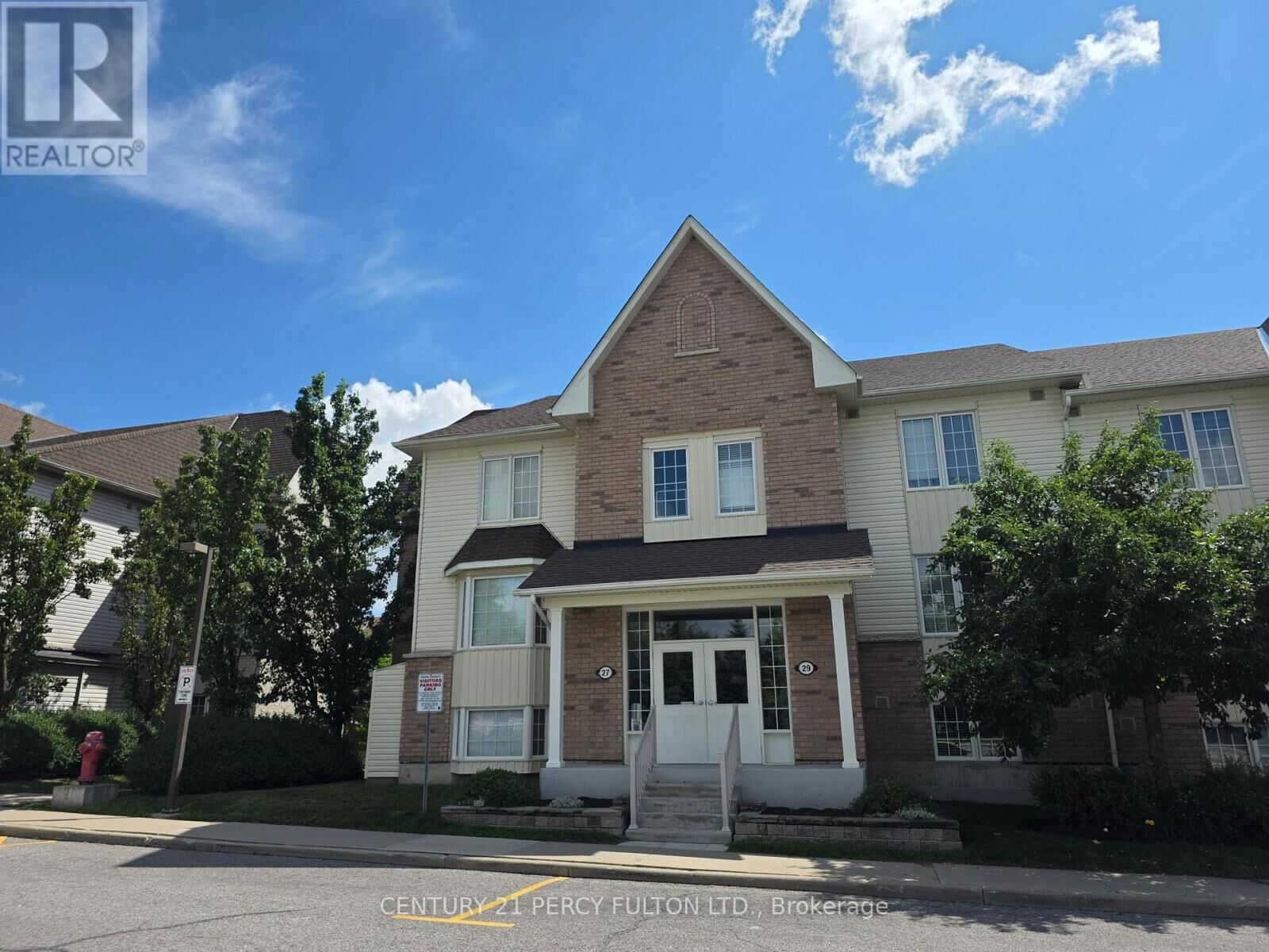 Property Photo: 27 Petra Way 2 ON L1R 0A5