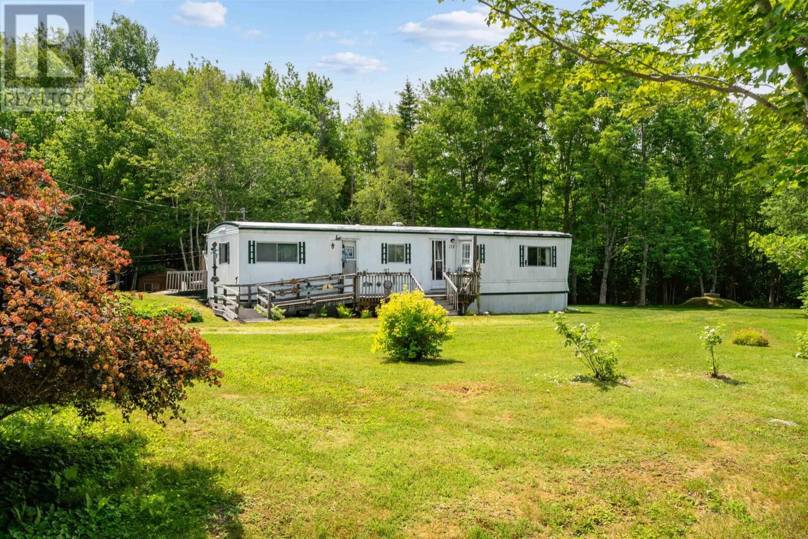 Property Photo: 172 Llewellyn Road NS B4V 6L5