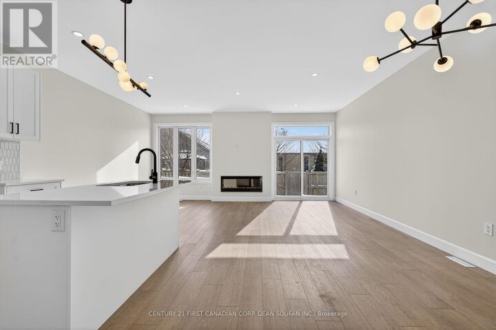 Property Photo:  871 Catalpa Square  ON N6G 4A5 