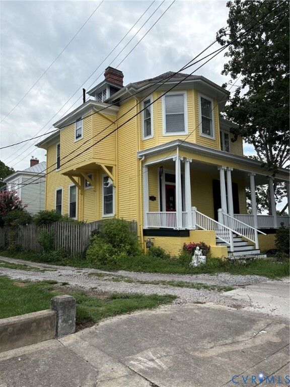 Property Photo: 243 S Adams Street VA 23803