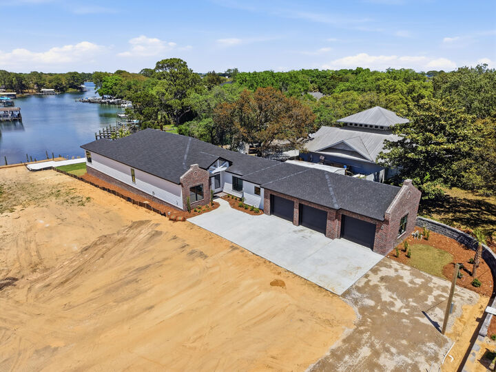 Property Photo: 8 NE Yacht Club Drive FL 32548