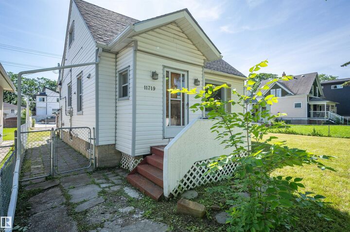 Property Photo: 11719 91 Street NW AB T4B 5B2