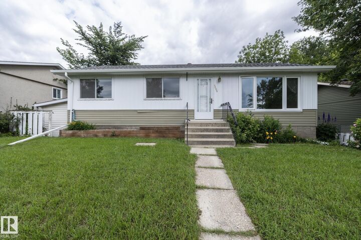 Property Photo: 5608 122 Avenue NW AB T5W 1S5
