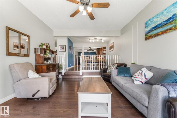 Property Photo:  20 Galen Crescent  AB T8N 2L2 