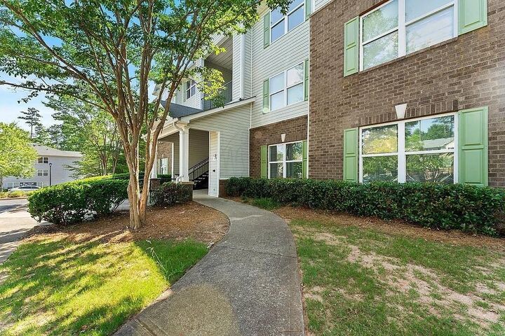 Property Photo:  6202 Fairington Ridge Circle  GA 30038 