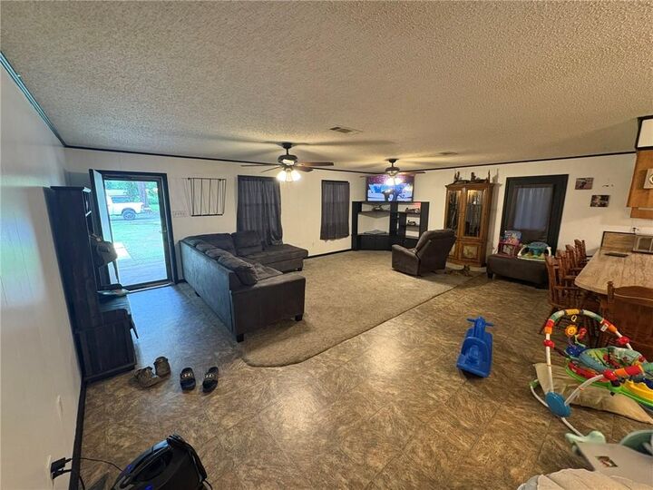 Property Photo: 566 River Road LA 71302