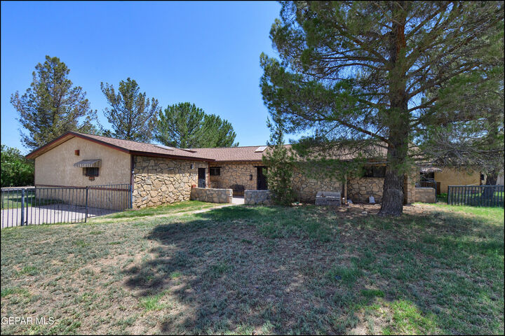 Property Photo:  4204 Emory Road  TX 79922 