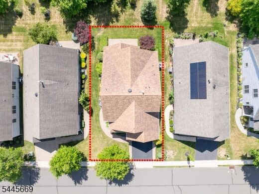 Property Photo:  19 Republic Row  NJ 08873 