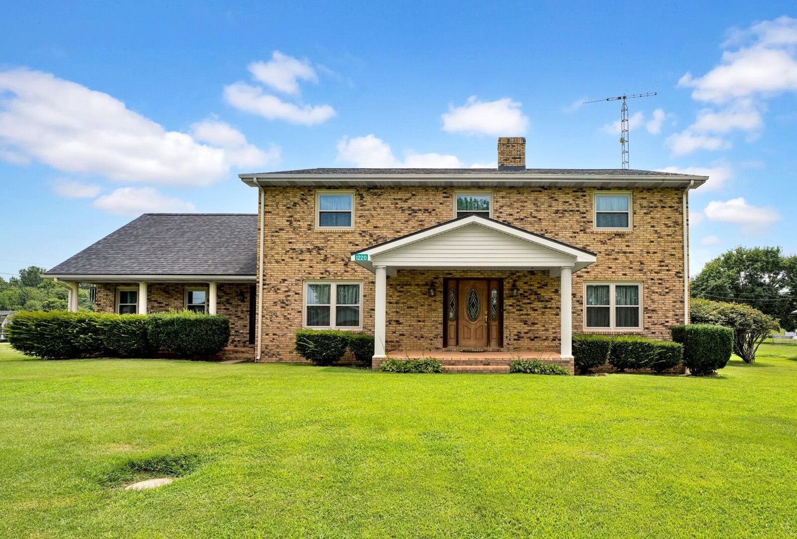 Property Photo: 1220 N Monroe Street KY 42459