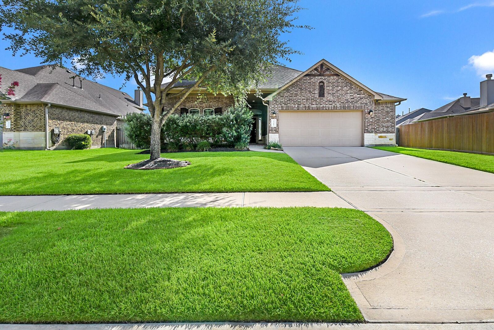 Property Photo: 4318 San Pellegrino Place TX 77493