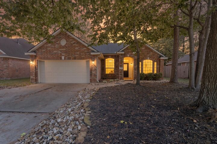 Property Photo:  54 Wrens Song Place  TX 77382 