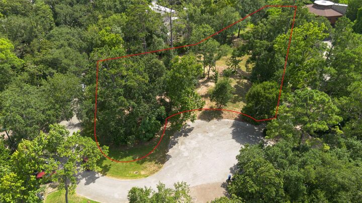 Property Photo:  11685 Arrowwood Circle  TX 77063 