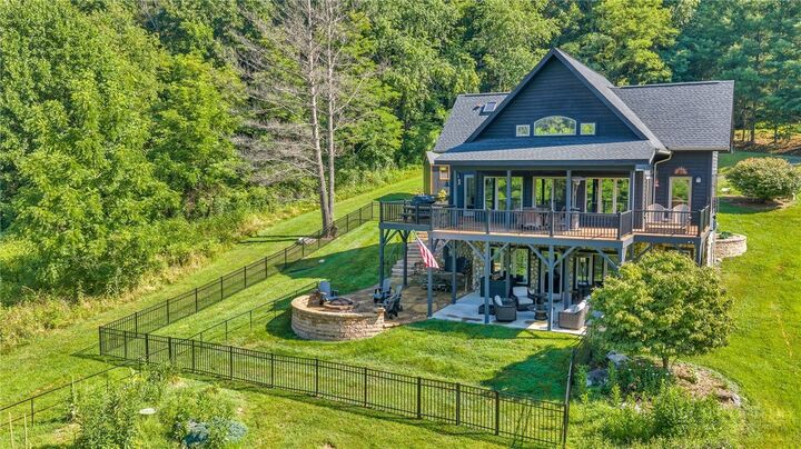 Property Photo: 309 Flint River Drive NC 28644