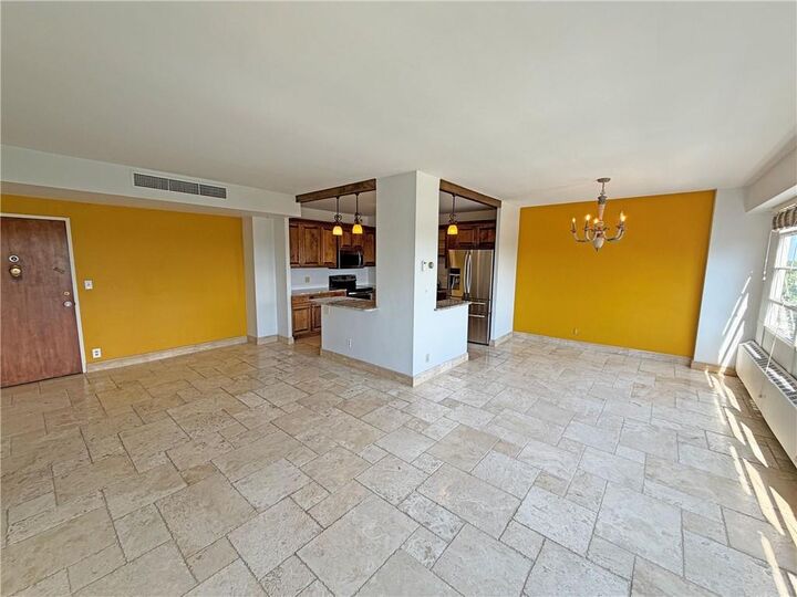 Property Photo:  333 W Meyer Boulevard 1215  MO 64113 