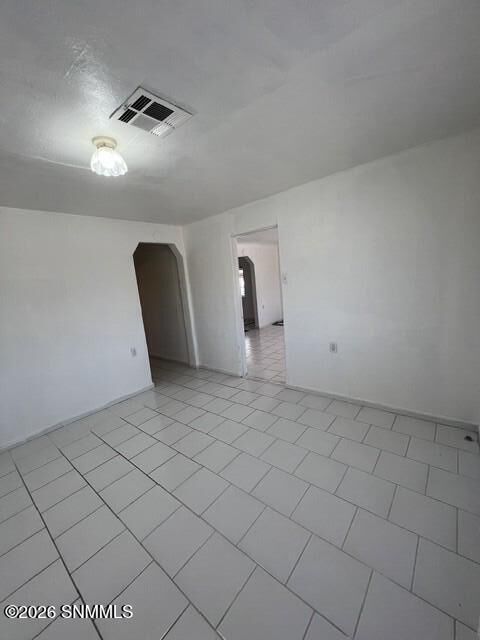 Property Photo:  1070 N Tornillo Street  NM 88001 