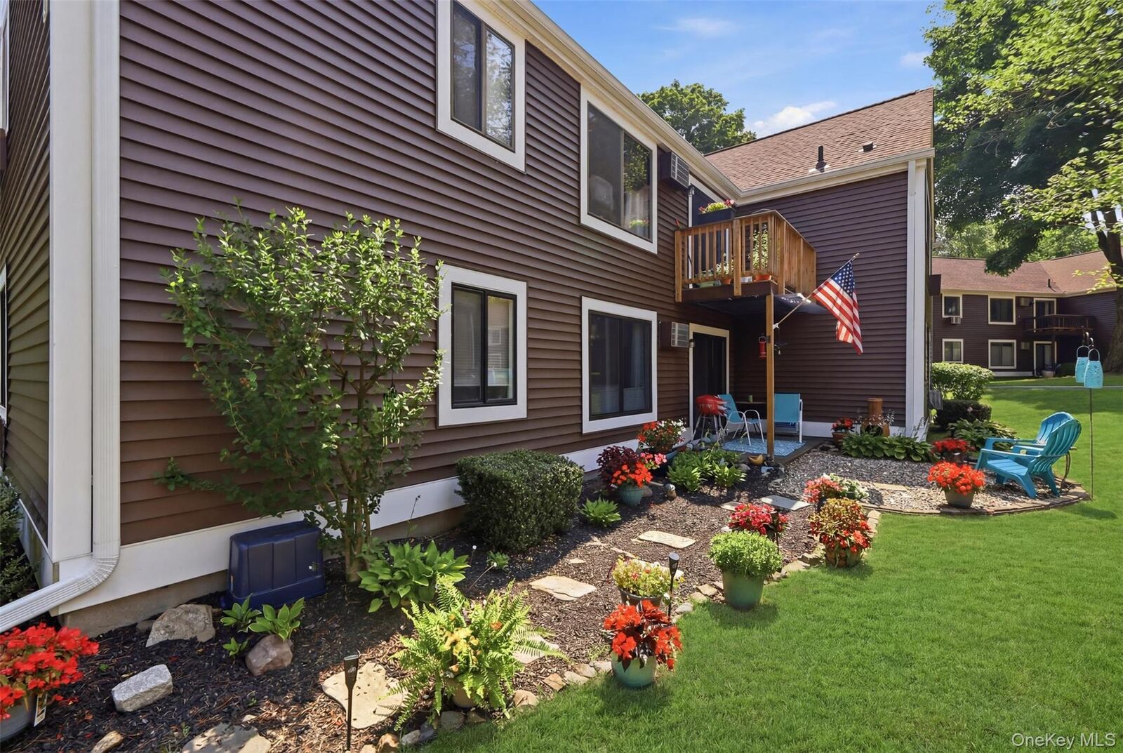 Property Photo:  8 Heritage Drive  NY 10926 