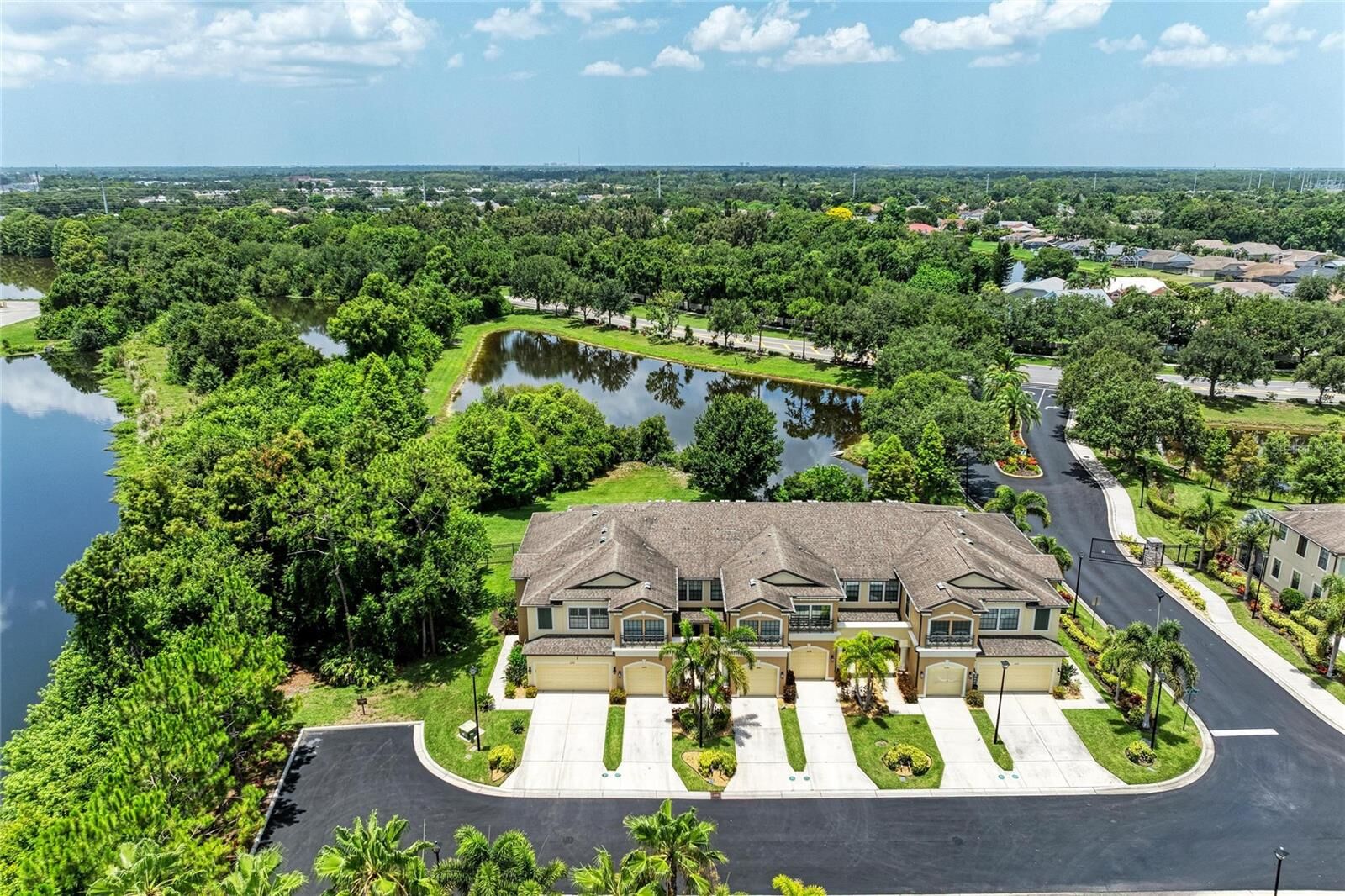 Property Photo:  5286 78th St Circle E  FL 34203 