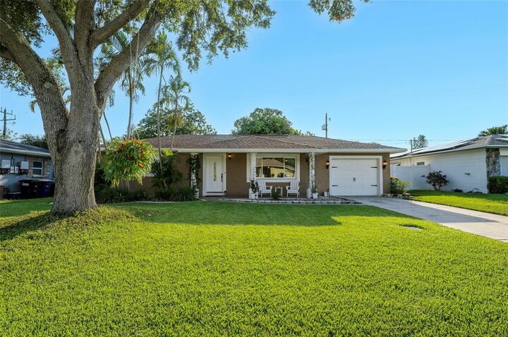 Property Photo:  1252 Burma Avenue  FL 33764 