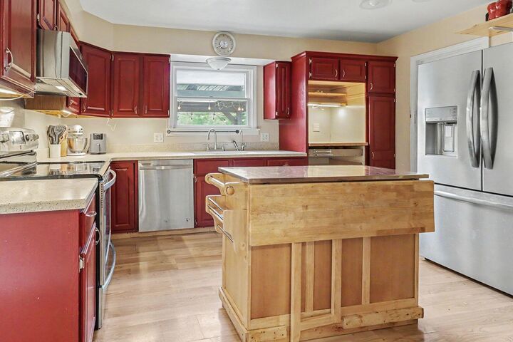 Property Photo: 515 E Pine Street MI 49412