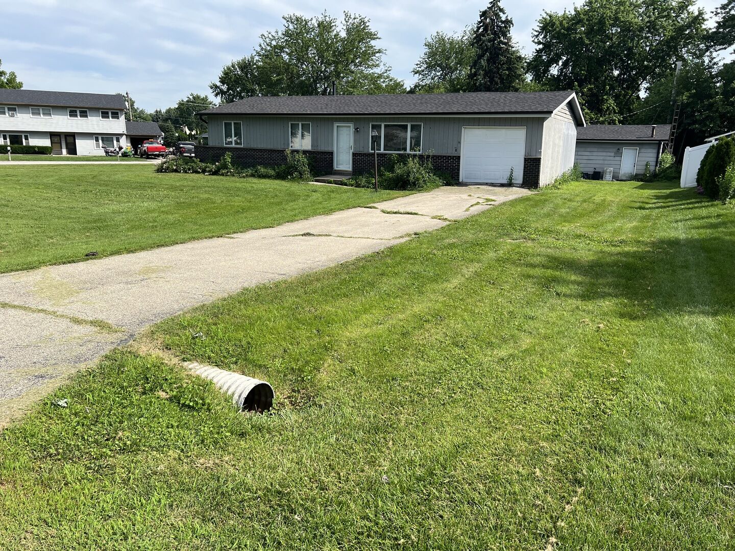Property Photo: 1 Shell Court IL 60543