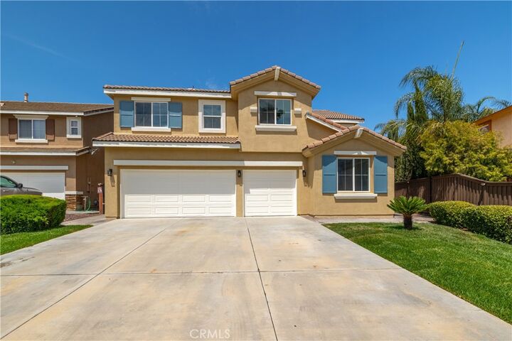 Property Photo: 23626 Black Oak CA 92562