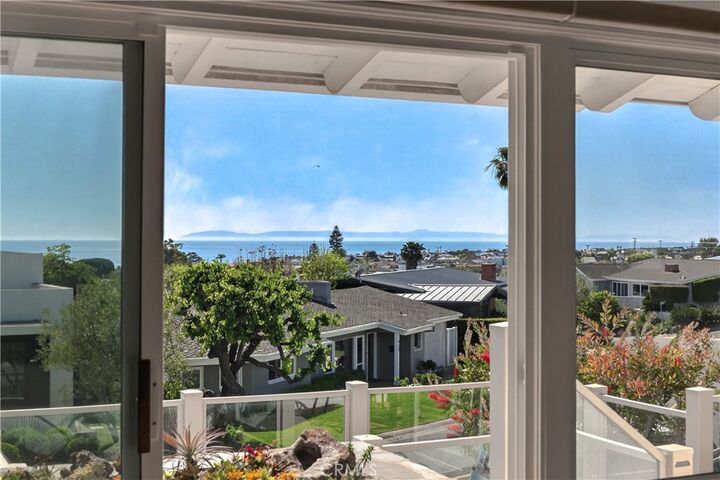 Property Photo: 428 Cabrillo CA 92625