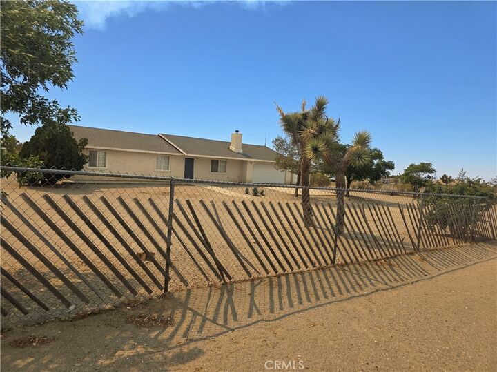Property Photo: 11380 El Esteban CA 92371