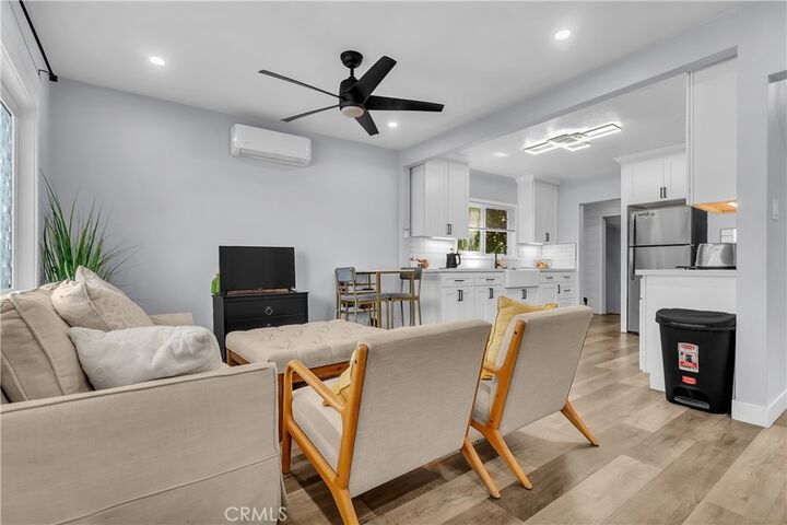 Property Photo:  1162 39th Place  CA 90037 
