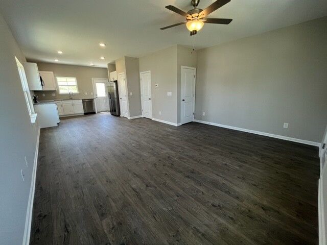 Property Photo:  224 Tara Ct  TN 38401 
