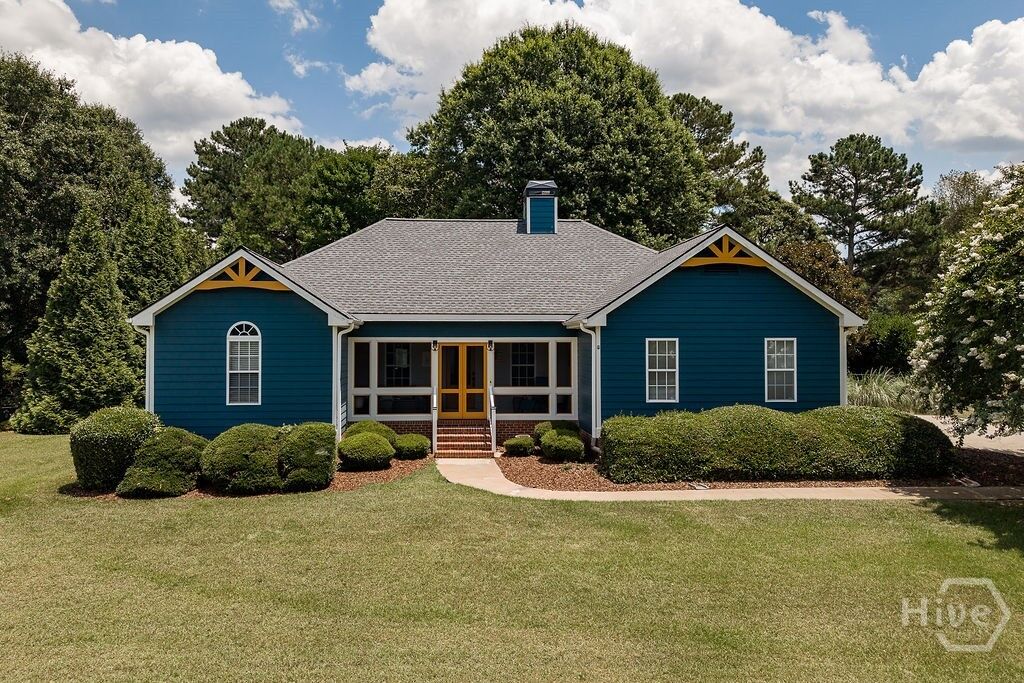 Property Photo: 381 Timberidge Court GA 30605