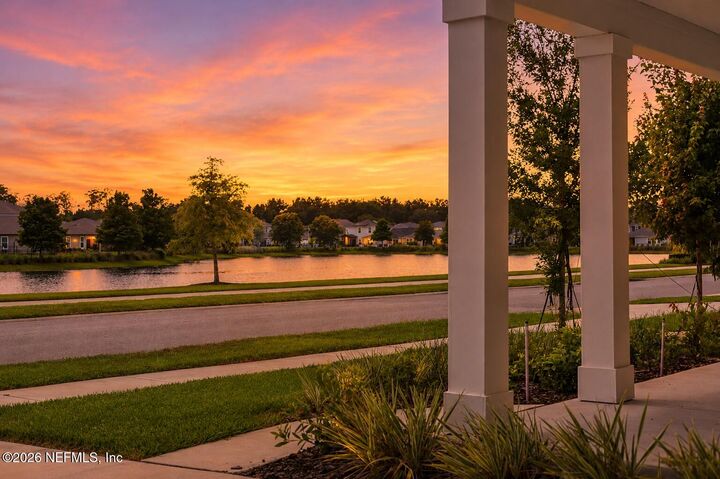 Property Photo: 13863 Holsinger Boulevard FL 32256