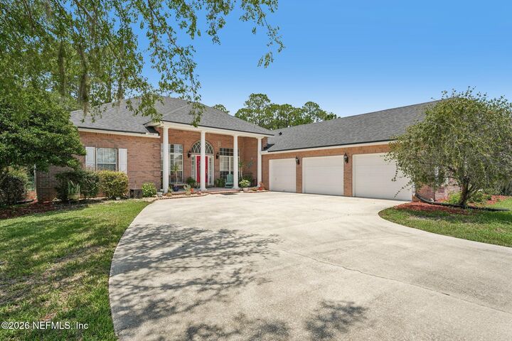 Property Photo: 5950 W Shores Road FL 32003
