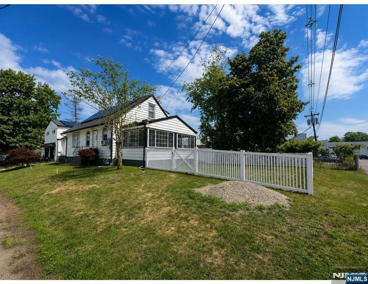 Property Photo:  65 Harrison Street  NJ 07424 