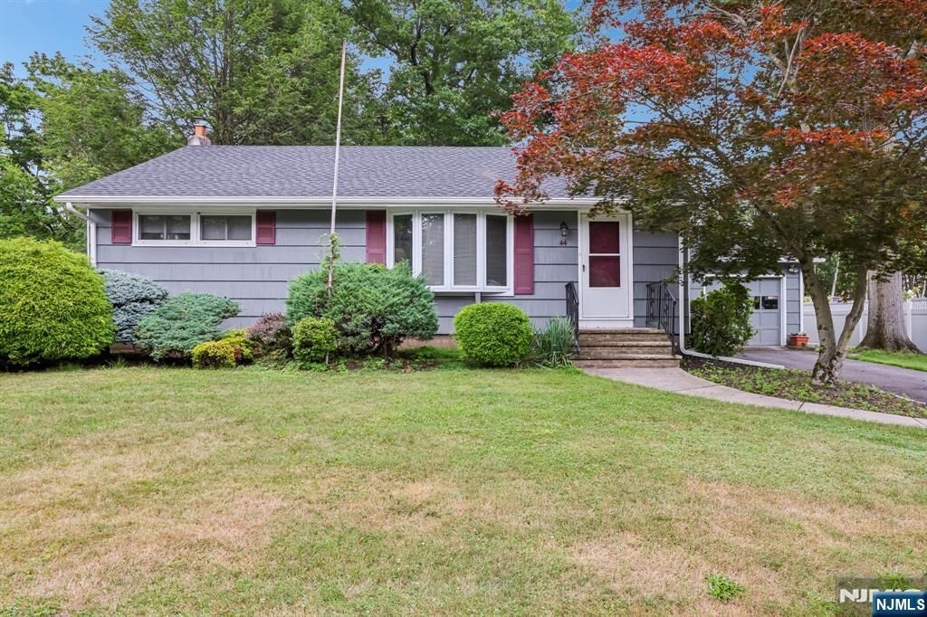Property Photo:  44 Rumana Road  NJ 07470 