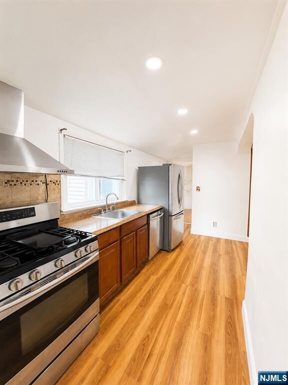 Property Photo:  544 Linden Avenue 1  NJ 07666 