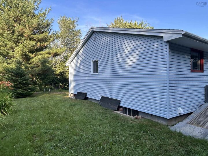Property Photo:  20 Quarry Road  NS B4E 1T2 
