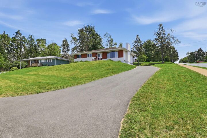 Property Photo:  28 Evergreen Court  NS B2N 5H9 