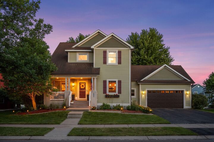 Property Photo:  11585 Laketowne View  MN 55301 