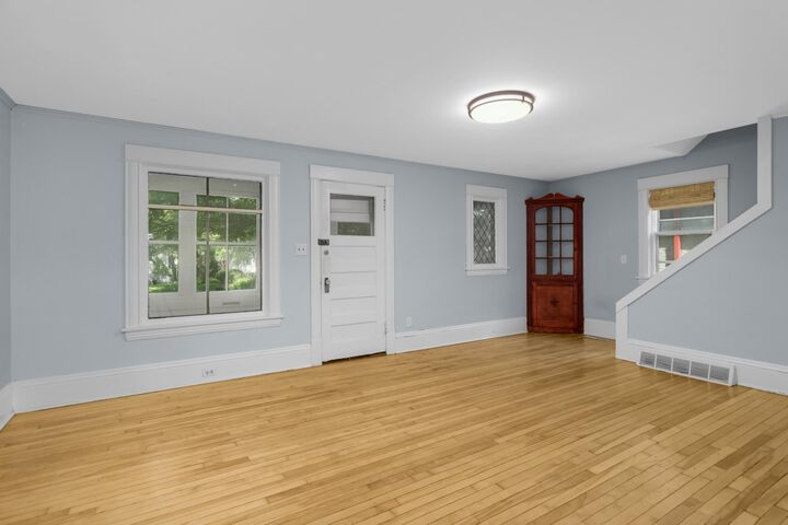 Property Photo:  4231 Wentworth Avenue  MN 55409 
