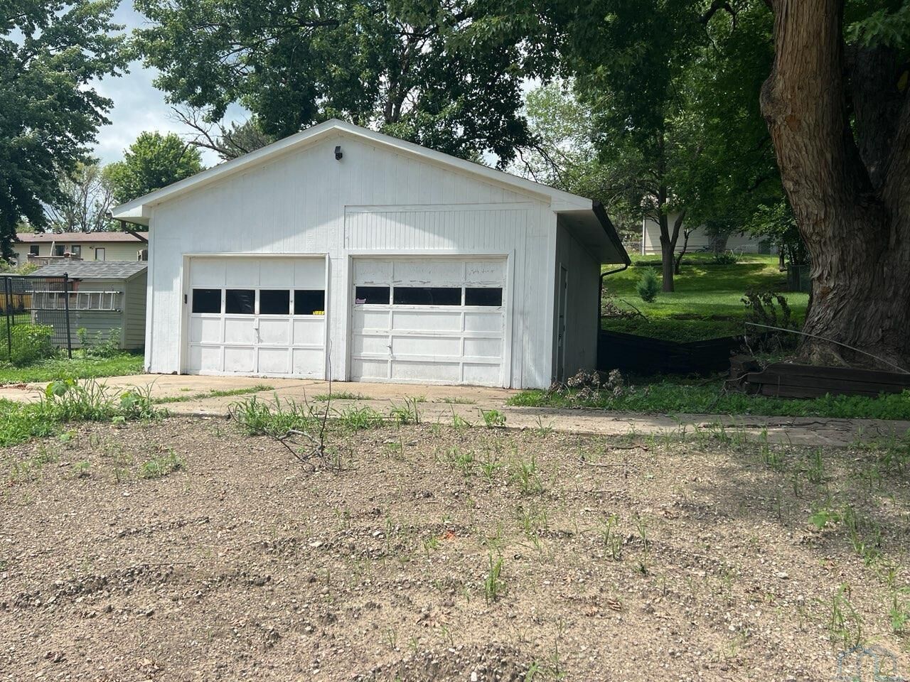 Property Photo:  621 Frost St  IA 51038 