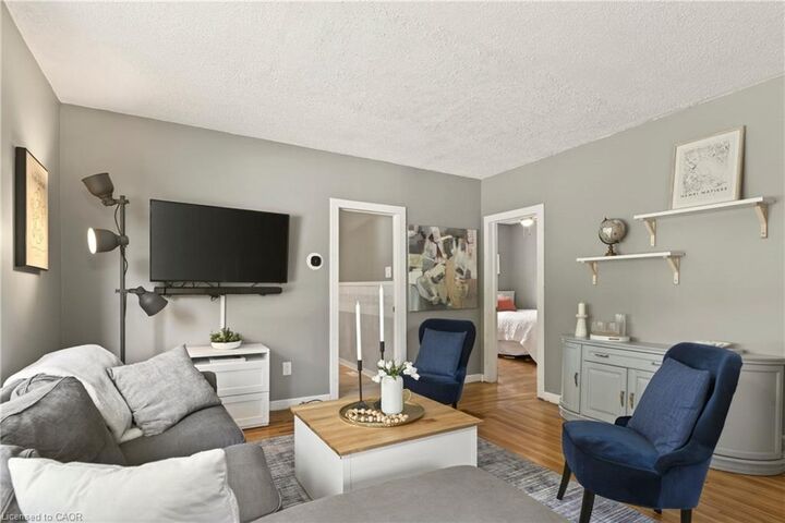Property Photo: 7 East Street N ON L9H 1N6