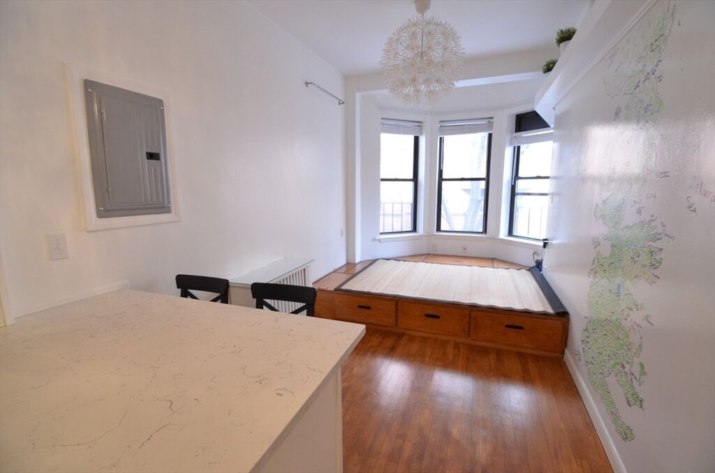 Property Photo:  40 Saint Botolph Street 26  MA 02115 