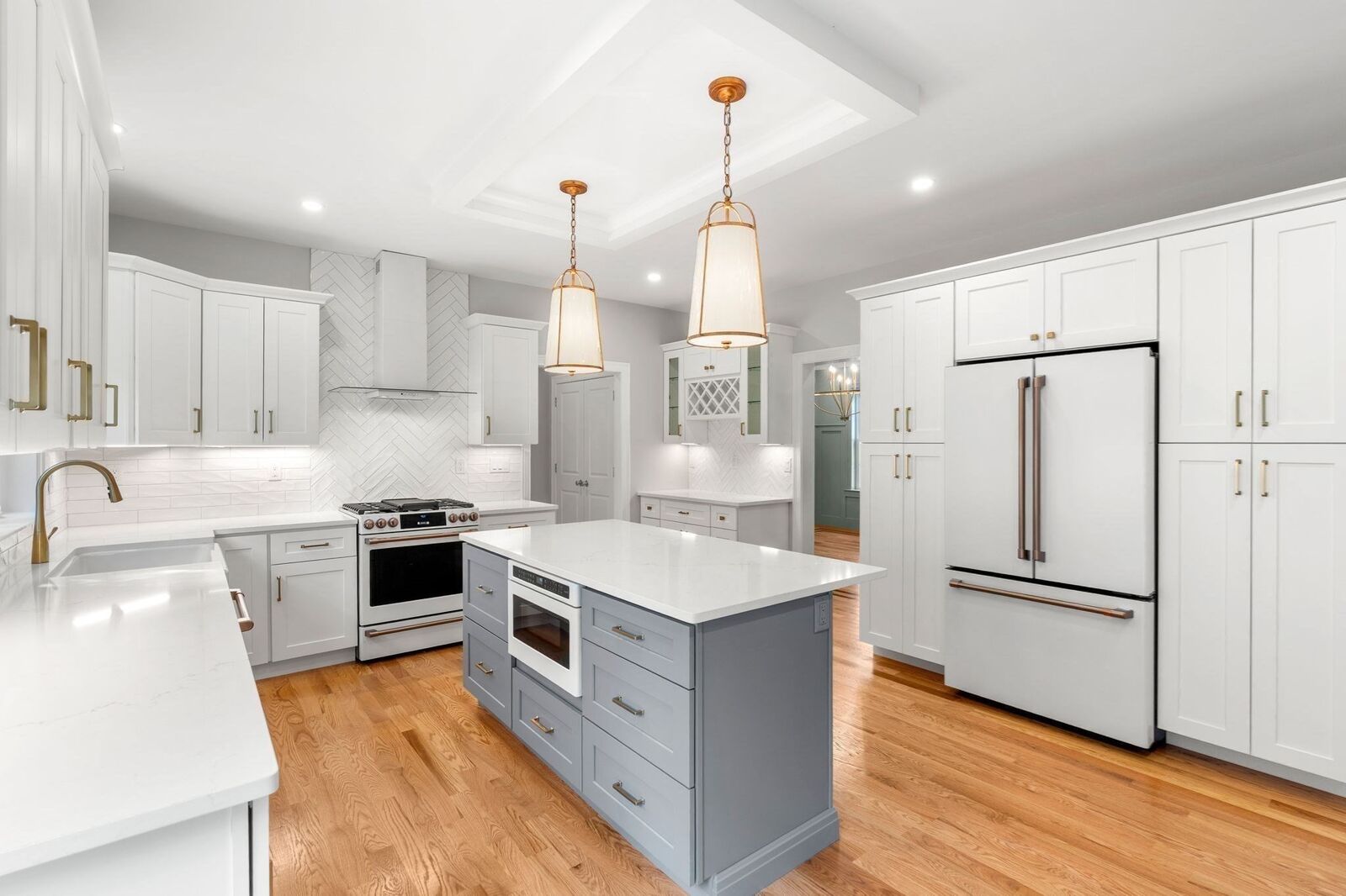 Property Photo:  89 Central St  MA 01864 
