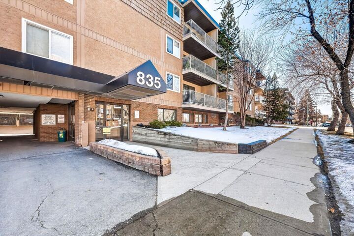 Property Photo: 835 19 Avenue SW 109 AB T2T 0H6