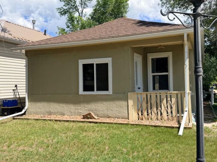 Property Photo: 496 4 Street E AB T0J 0Y4