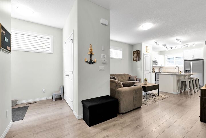 Property Photo: 40 Legacy Glen Street SE AB T2X 3E2