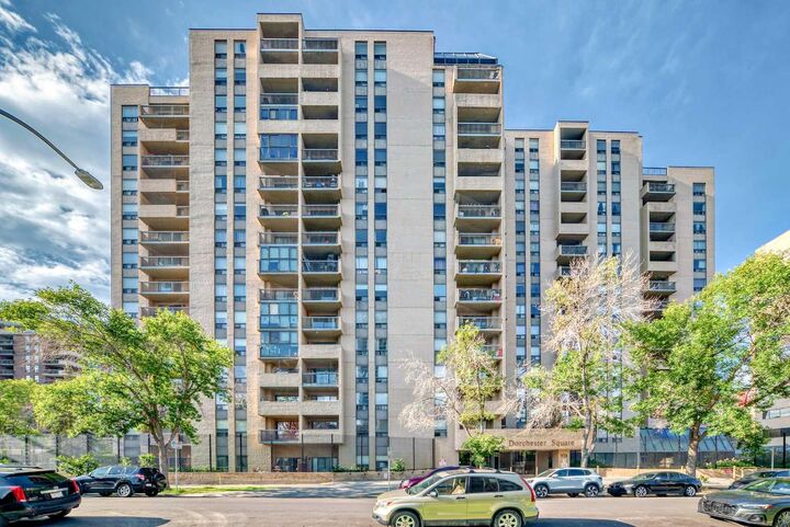 Property Photo: 924 14 Avenue SW 309 AB T2R 0N7