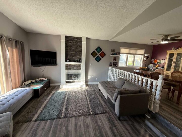 Property Photo:  429 Collinge Road  AB T7V 1L1 